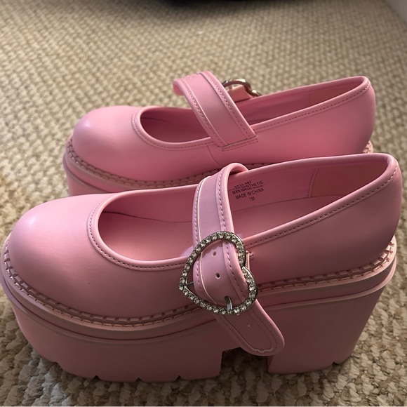 Pink platforms - Picture 3 of 4